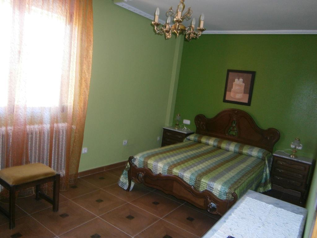 Apartamento Pension La Via Lactea Hotell Frómista Rum bild