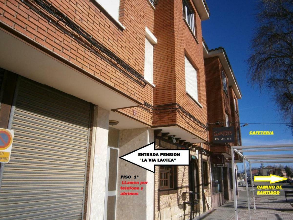 Apartamento Pension La Via Lactea Hotell Frómista Exteriör bild